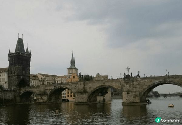 藍色多惱河就聽得多，去捷克當然要去多惱河感受下浪漫的氣氛，之...