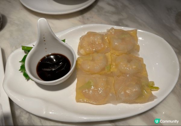 福田陶陶居，很多香港人去飲茶，點心好味精緻，坐得舒服，服務也...