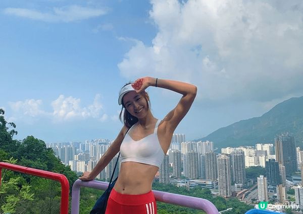 屯門徑——彩虹欄杆,港鐵屯門站沿杯渡路往山方向行，穿過天橋去...