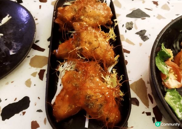 今晚同朋友去旺角Amico 1890食晚餐，試下佢哋招牌嘅水...