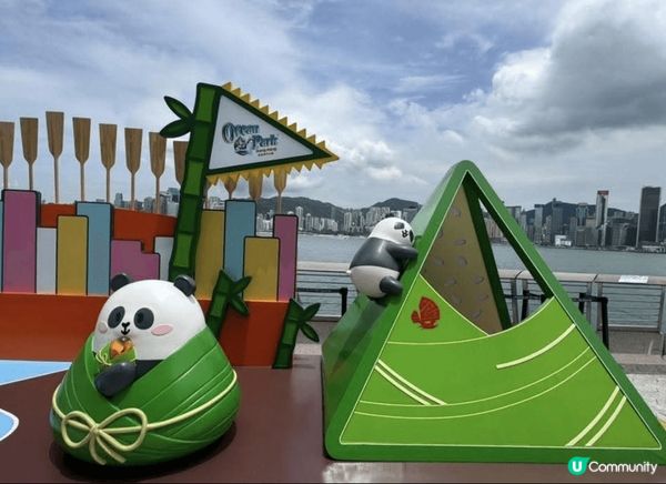 熊貓，熊貓，全部都係熊貓。 趁住天氣好拿拿林去星光大道影熊貓...