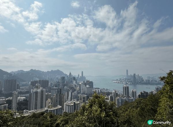 紅香爐峰是香港島著名行山路線之一,由寶馬山巴士總站起步約20...