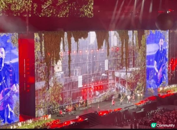 等左咁耐終於有得睇謝霆鋒演唱會，真係好開心，雖然位置比較遠，...