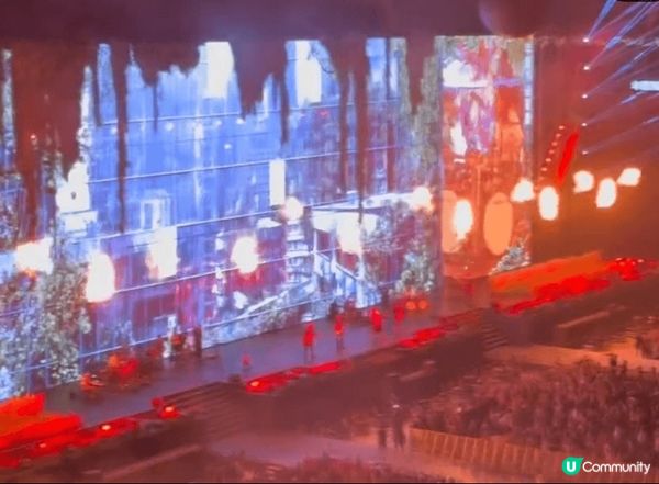 等左咁耐終於有得睇謝霆鋒演唱會，真係好開心，雖然位置比較遠，...