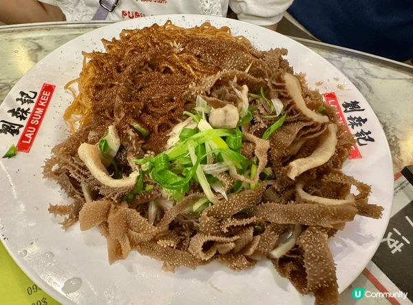 香港嘅麵食多姿多彩，選擇多，而且價錢又夠平民化，我覺得其他東...