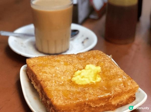 我愛傳統港式做法西多士，加入蛋漿炸成，口感厚身不油膩，面層加...