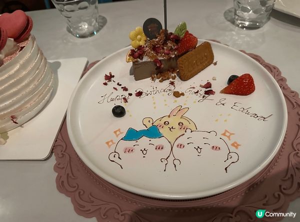 這間餐廳位於旺角彌敦道726號 - Homeland。係op...