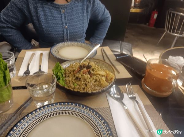 1 Luna bar泰國餐廳菜肉包,