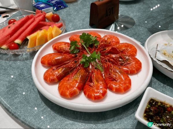 趁?暑假，帶小朋友北上來個小旅行，順道慶祝生日。一家人都鍾意...