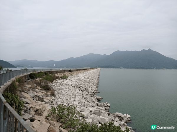 迪士尼樂園多歡笑，郊外自然景色多優美，空氣清新舒服！