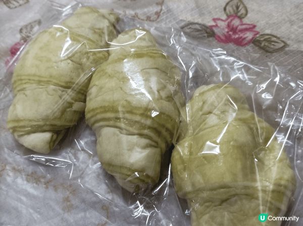 油麻地街市鋪頭，有港式食品，多項食品，任君選擇。