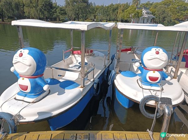 廈門南湖公園，當地居民日常休憩的地方，圍着湖邊漫步令人寫意，...