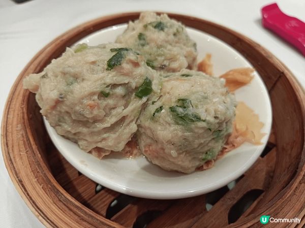 紅米脆蝦腸、鵪鶉蛋燒賣、小籠包、羅漢齋腸、叉燒包、鯪魚球、福...