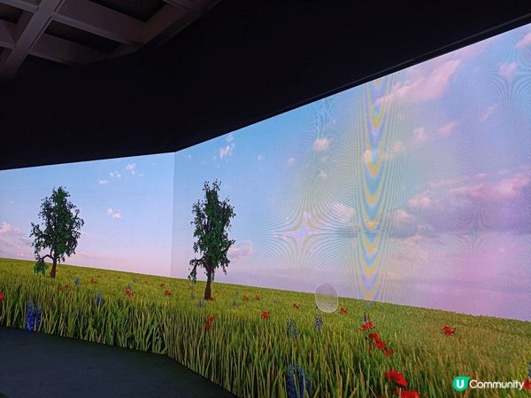 夏日炎炎，最適宜逛博物館，不用曬到皮膚變黑。香港藝術館不定期...