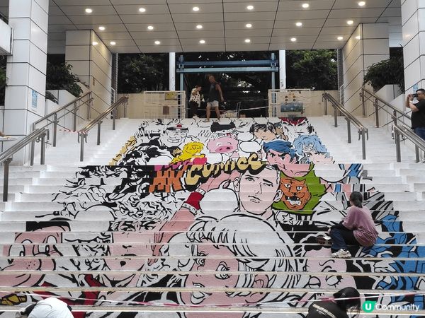 香港尖沙咀，有不少旅遊景區，柏麗大道有著70-80年代的漫畫...