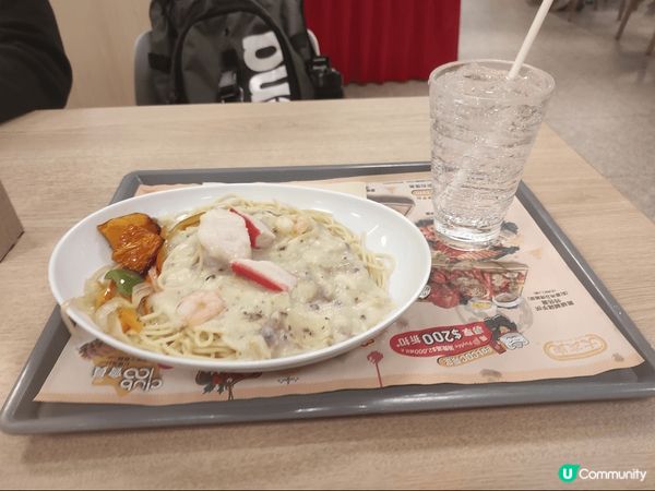 大家樂不定期推出的食品(例如：一哥焗豬扒飯、南瓜汁素豬意粉）...