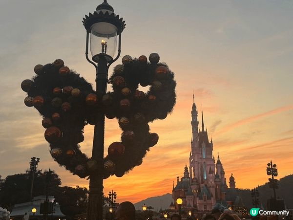 香港迪士尼一直都係去慶祝聖誕節嘅好地方