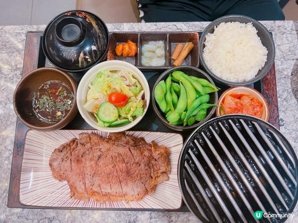 今晚就試咗間岩鹽日本料理，估唔到都幾有水準，食材夠新鮮