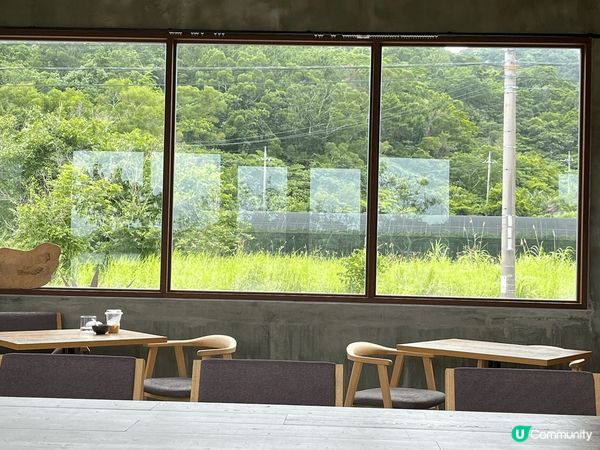 日本沖繩?一間主打日式餐廳Awayk，食物上主要為日式家庭日...