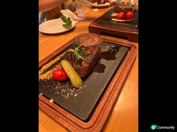 上個月同朋友北上去玩兩日一夜，特登去食?好出名?大鴿飯，睇相...