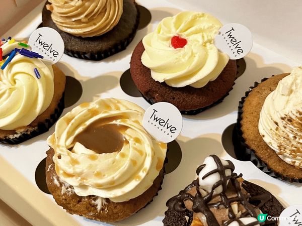 分別於是本東京旅遊時名勝景點中 及平時香港曾經的地道美食。 ...