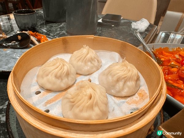 位於荃灣荃新天地一期地下的子鴨留香是一間京菜館。