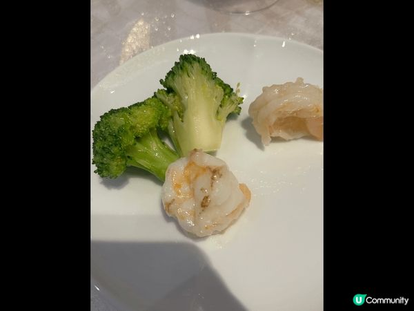 萬豪金殿中菜，食材相當新鮮，適合中秋節一家人聚首一堂，食團年...