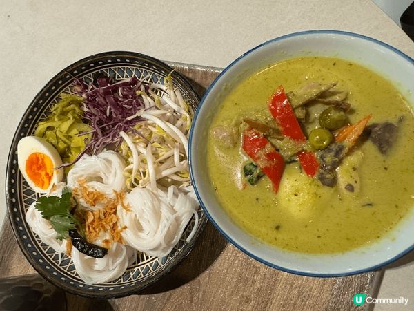 去泰沾麵果度食泰國菜， d沾麵同埋泰式咖哩好夾，值得推介！