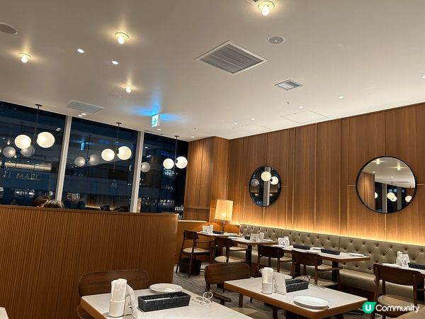 在橫濱櫻木町站旁的商場，Bakery Restaurant ...