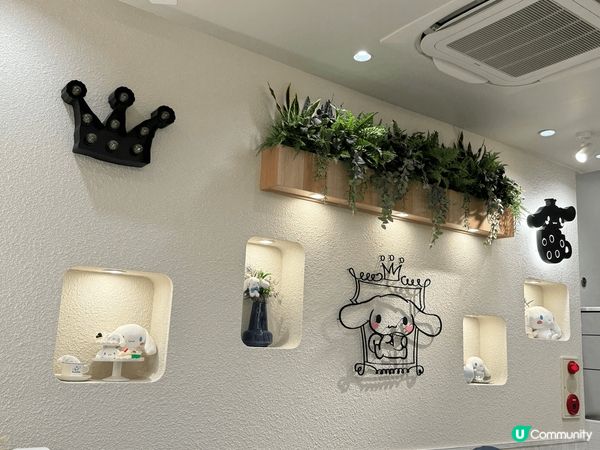 大阪心齋橋附近玉桂狗餐廳，超鍾意玉桂狗既囡囡勁開心，成間野都...