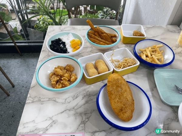 梅林木子谷甜品屋，五十多人仔就可品嚐到多款甜點，到大眾點評好...