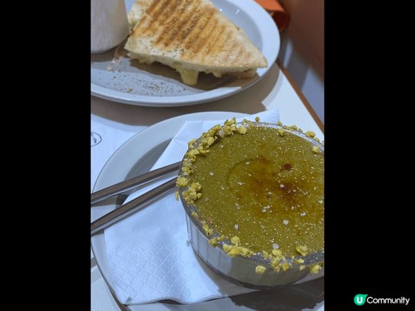 第一張照片是在時代廣場影 因為近排inside out 2比...