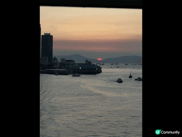 香港會展睇日落真係無得輸，仲要海景??????