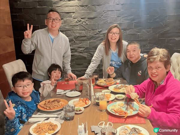 我覺得一家人聚會就係最開心，香港美食之都，香港人留港消費也是...