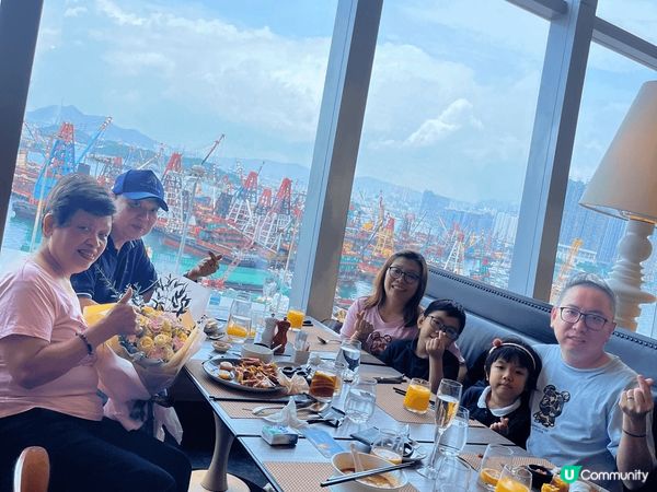 我覺得一家人聚會就係最開心，香港美食之都，香港人留港消費也是...