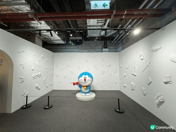 多啦A夢難得黎到香港，當然要去睇下啦，一開始搶唔到飛，好彩之...