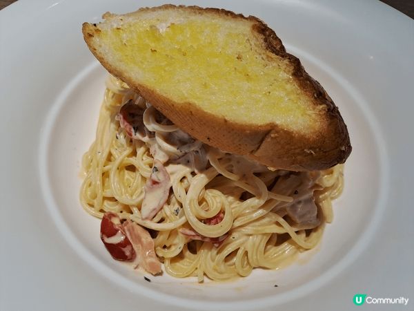 1.泰中意意式意大利粉 2. 意樂魚柳早餐 