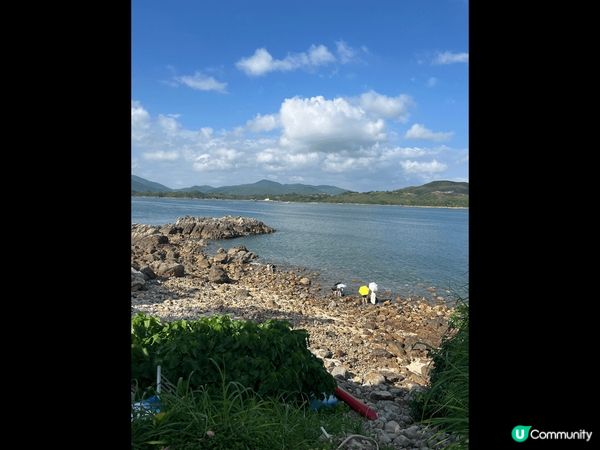 推薦大家去西貢半月灣，水清沙幼，途中撘船又可以欣賞周圍島嶼，...