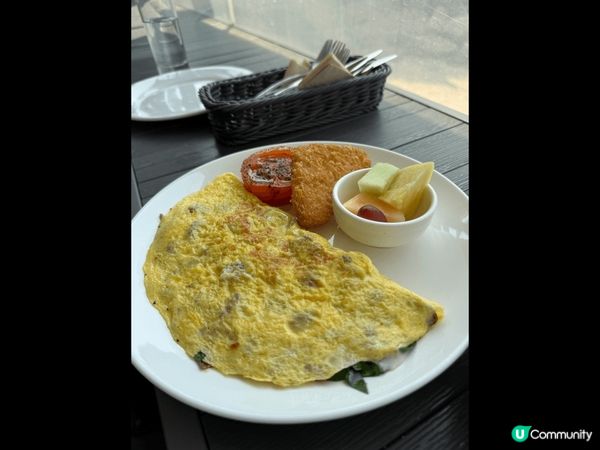 Hideout cafe bar位於丫島榕樹灣大街係最啱拍拖...