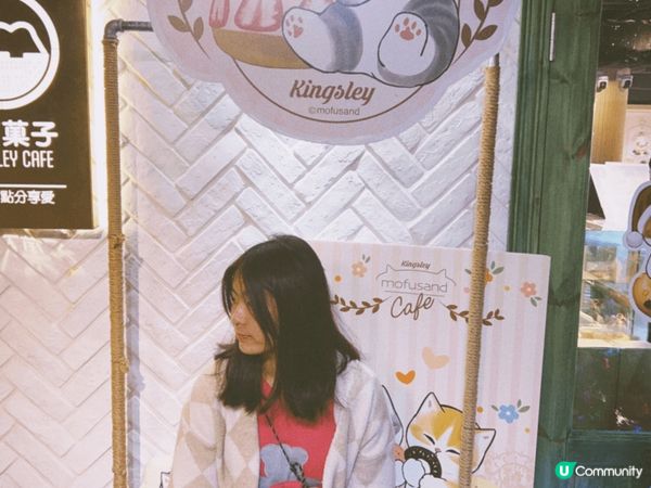 香港有迪士尼這樣如夢似幻的景色，有充滿花香的與鮮花佈置的餐廳...