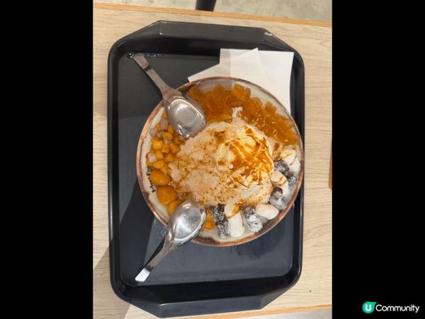 第一張來自於尖沙咀出名石碢烏冬。食落去烏冬彈牙，湯底濃郁。吉...