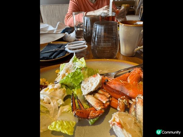 嘉里酒店嘅午餐自助餐好好味❤️??超舒服嘅環境