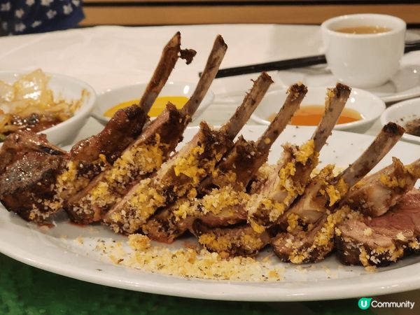 香港美食多，價錢實際，值得四周吃