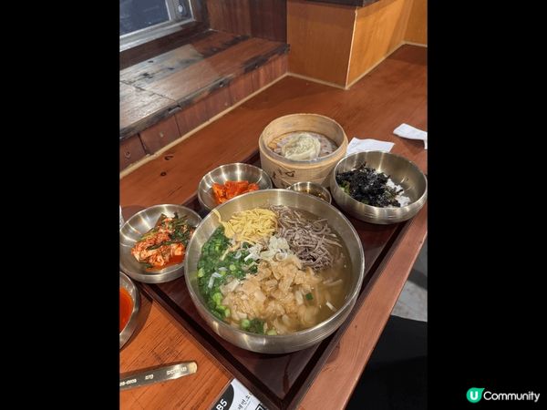 香港中環的韓國菜，好似身處韓國咁，餐廳職員都係韓國人呢！推介...