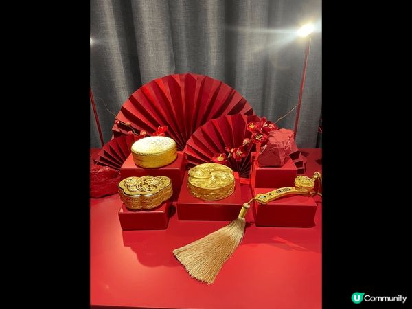 香港吃喝玩樂多姿多彩，有點心啦，有美味嘅甜品咖啡啦，有一個大...