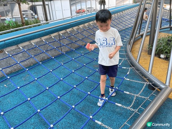 同小朋友黎到元朗yoho, 緊係要同佢玩餐飽，yoho 入面...