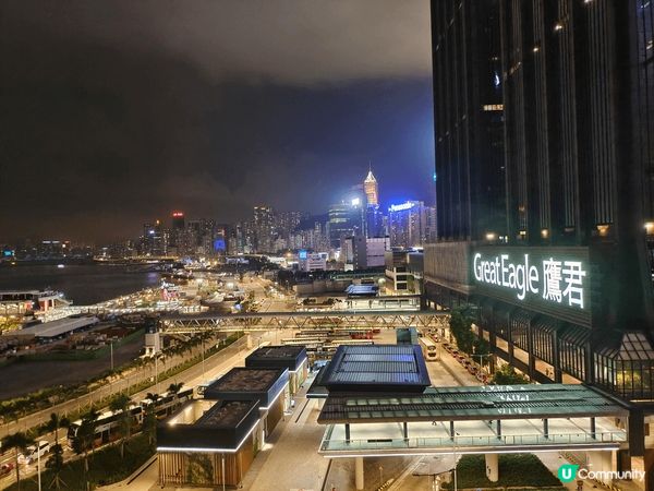 薈景自助晚餐，凍海鮮選擇多，坐得舒服又有靚景，值得留港消費。...