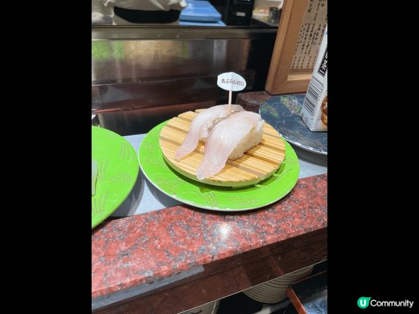 呢度係北海道?平靚正壽司，叫做根室花迴轉壽司，最平都只係13...