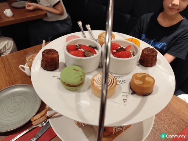 Cafe 在圍方, 好方便, 又抵食, 環境味道服務一流