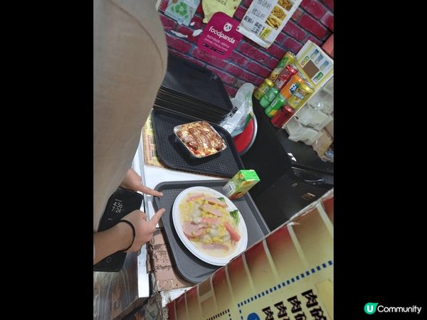 香港美食 多元化 餐廳 酒樓 和蛋糕店 都不差於內地深圳 我...